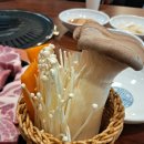 돈든하다 | 주례 돈든하다 - 120시간 숙성 목살에 5가지 김치 조합! 가족 외식 솔직후기 (feat. 네이버 N예약)