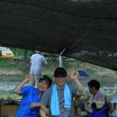 냇가에앉아서 이미지