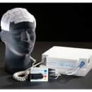 미국 FDA는 뇌종양 환자가 가정에서 모자처럼 착용하는 전기기구 항암 모자 NOVO TTF-100A를 시판 허가 이미지
