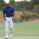 쏟아지는 컵 이미지