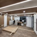 대어PC | 강남 사무실 파티션 시공 후기 - 개방감 살린 타공판 가벽 설치
