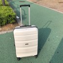송산 파리바게트 앞 | 대만 3박4일 자유여행 1일차 / 송산공항, 시티즌엠 호텔, 시먼딩, 까르푸