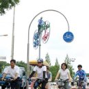 자전거 조형물 이미지