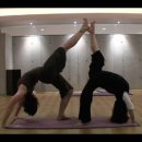 파트너 요가(Partner yoga) - 4 이미지