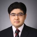 [김성수 문화 칼럼]웹툰에서 드라마와 영화로 : 왜 검증된 이야기는 다시 주목받는가! 이미지