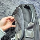 영원 세탁 | 투미가방 세탁 백팩 가죽 변색과 까짐 염색으로 오래 착용 가능해요