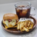 노브랜드버거(No Brand Burger)창원상남점 | 노브랜드버거 인기메뉴 더블치즈베이컨시그니처 추천해요