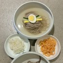 평양냉면 앞 | 서울 평양냉면 맛집 / 회현역 &#34;서령 본점&#34; 주말 웨이팅 시간 (진미평양냉면 비교 후기)