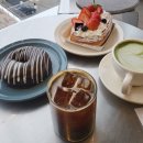 부산 영도 오션뷰 초대형카페 피아크 베이커리 메뉴사진(+도라에몽 전시회)