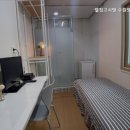 버스정류장 06-214 | [수원 고시원 고시텔 원룸텔 추천] 웰컴고시텔 수원망포역점 수원 고시원 추천, 편안한 공간