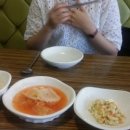 마당나온수탉 이미지