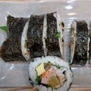 자연말이김밥 이미지