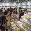 랜드마크약국 | 외국관광객이 한국여행오면 꼭 하는 것 3가지 - 약국쇼핑, 이불쇼핑, 치킨에 맥주