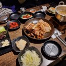 아씨네족발 이미지