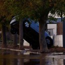 Spanish floods kill 95 as year of rain falls in a day in Valencia 이미지