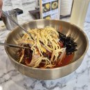 어비리진주냉면 | 용인 이동저수지 맛집 어비리 진주냉면 : 앞에 복숭아 사장님도 친절