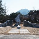 ‘무후(無後) 독립유공자 및 미귀환 국군포로 추모시설’ 조형물 제막식 우리들학교 학생들 미귀환 국군포로 자손 대표로 참여 이미지