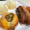 기아주차장 | 대형 카페 추천 인크커피 광주 기아챔피언스필드점 주차장 및 시그니처 야구공 빵 후기 리뷰