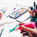 색연필로 그리는 일러스트 이미지