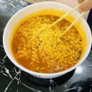 한입클로버라면카페
