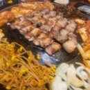 정돈솥뚜껑삼겹살 이미지