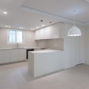 한신더휴센트럴포레2어린이집 | 부산 기장 일광 한신더휴센트럴포레 2단지, 모던한 화이트 주방가구 제작 후기