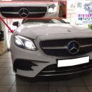 E 220 d 쿠페 2018년 W213 C238 조수석 LED 헤드라이트 파손 및 모듈 불량 벤츠 수입차 메딕 오토 파츠 부품 용품 oem 중고 라이트 램프 200 250 300 350 40 이미지