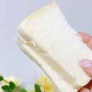 만나유통 | 압구정로데오 빵집 화이트리에 식빵 딸기버터잼 보관방법 유통기한 먹는법 두께 맛 후기