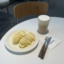 사상지하철역 2번출구 카페 앞 | 부산 사상 빵집 카스테라빵이 맛있는 쉽커피 내돈내산