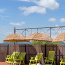 전곡항 클럽하우스 1층 | [안산 대부도 전곡항 카페] 해외 휴양지 감성 낭낭한 카페온더요트