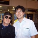 2007년 7월 한국 가는날...비지니스 좌석 / 영화배우 명계남과 사진찍고... 이미지