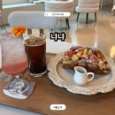 맛있는과일생각 | 안산 고잔동 카페 냐냐 계절과일 홍콩와플이 맛있는 디저트카페 후기