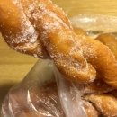 엄지척꽈배기 이미지