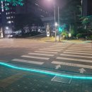 신호대기 횡단보도 이미지