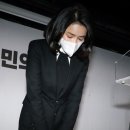 '내조만 한다던 영부인 김건희 여사' 지시하고 박수치고..대통령 뺨치는 여왕 행보 거침없다 이미지