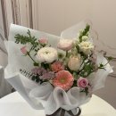 플라워비 | [송파 꽃집 하비오플라워바이수] 집에서 즐기는 벚꽃 꽃다발 후기