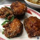돼지 칼국수 이미지