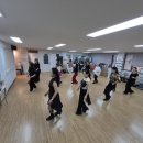 라인댄스[초.중급] 이미지