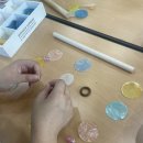[8월 재능나눔] 마크라메 자개모빌 만들기 | 울산안마사협회분들과 만든 자개모빌과 휴지걸이만들기