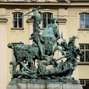 현대오토타운 | 세인트 조지 앤 더 드래곤, 올드 타운, 스톡홀름,