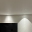 pet45다7582 | 45평 인테리어 후기 | 거실편 : 디아망 회벽화이트 필름, 강마루 조합 추천