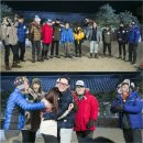 '1박 2일' 김주혁, 미모의 막내작가와 격한 포옹 이미지