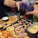 돈벼락김치삼겹살 이미지