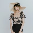 입기 전부터 설레는 여름 수영복 리스트