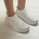 신지세탁소 | 온러닝 클라우드틸트 문 화이트 공홈 구매 후기 사이즈 추천 (청바지 이염..)