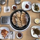 김옥자흑두부보쌈 이미지