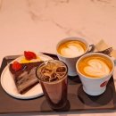 에스더 | 부산 서면 카페 파스쿠찌 서면점 메뉴 가격&amp;에스더버니 콜라보 케이크 후기