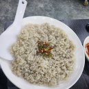 둠지능이버섯백숙 이미지