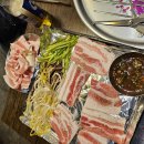 교동회관 앞 | 광고포함)경남고성 맛집 냉삼회관 : 제주산 1등급 급랭 삼겹살과 환상적인 사이드 메뉴 후기