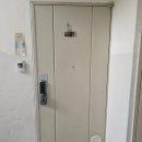 호원우성2차아파트경로당 | 아파트현관문수리 이럴때는 교체 말고 수리해 비용 아끼자